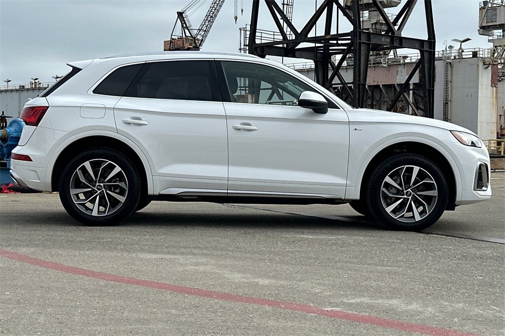 2024 Audi Q5 45 S line Premium Plus photo 3