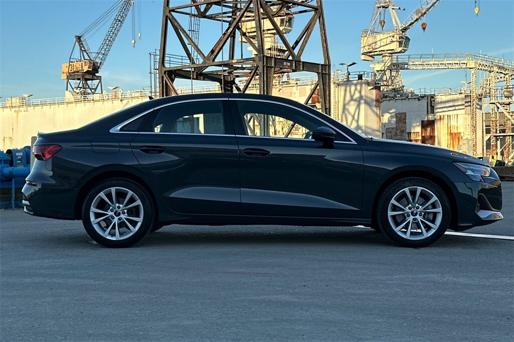 2025 Audi A3 2.0T Premium photo 3