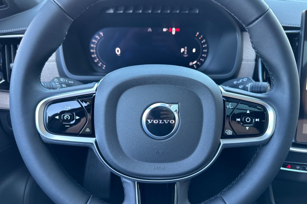 2026 Volvo XC90 Core - Photo 22