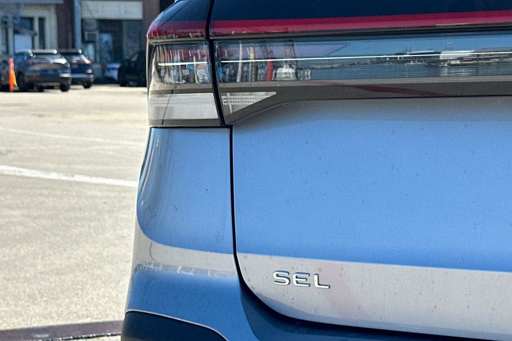 2025 Volkswagen Taos SEL - Photo 22