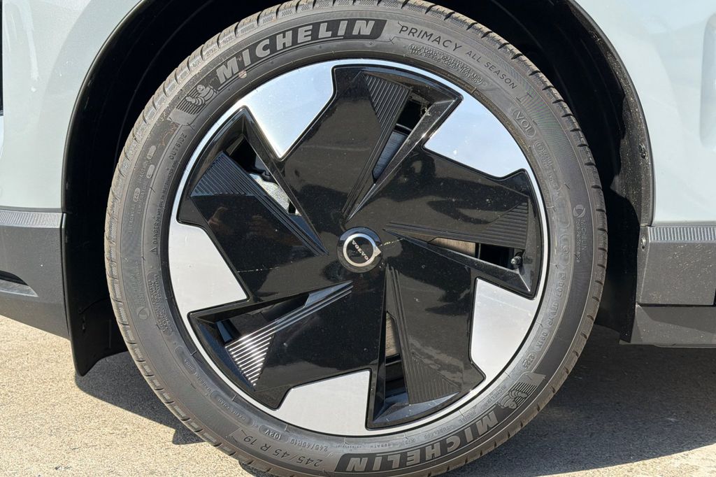 2026 Volvo EX30 Plus - Photo 24
