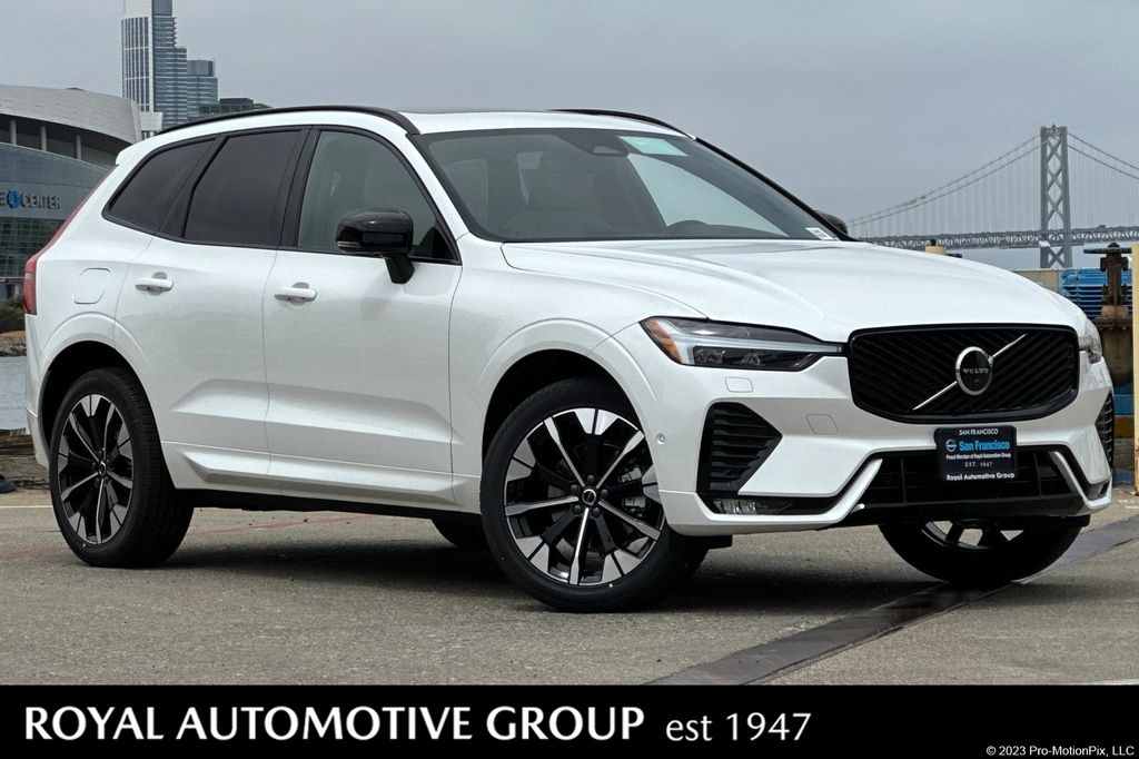 2026 Volvo XC60 B5 Plus Dark AWD's photo