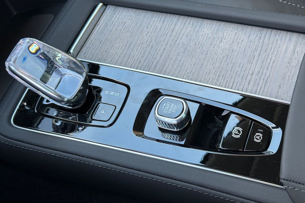 2026 Volvo XC90 Ultra - Photo 23