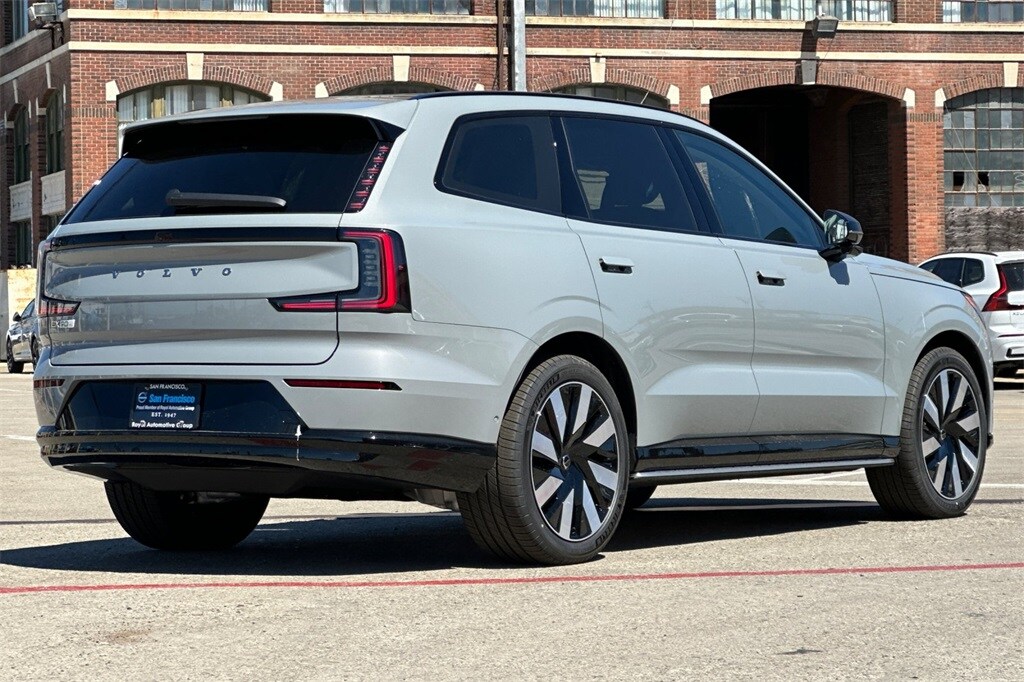 2025 Volvo EX90 Twin Motor Performance Ultra photo 4