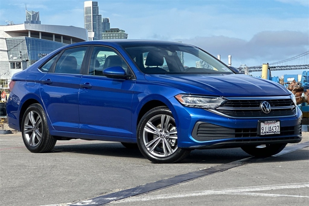 Certified 2023 Volkswagen Jetta 1.5T SE Sedan