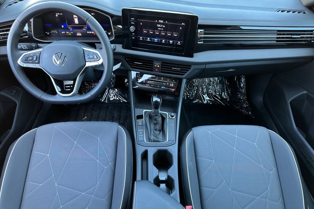 2025 Volkswagen Jetta Sport - Photo 10