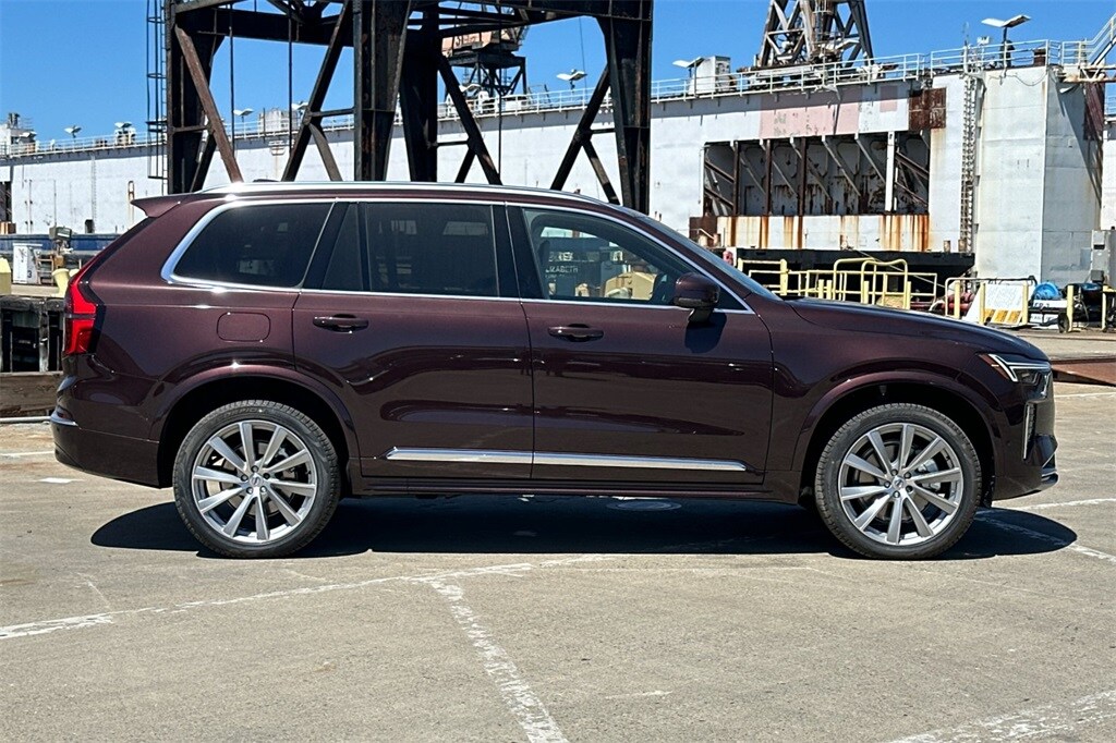 2025 Volvo XC90 photo 3