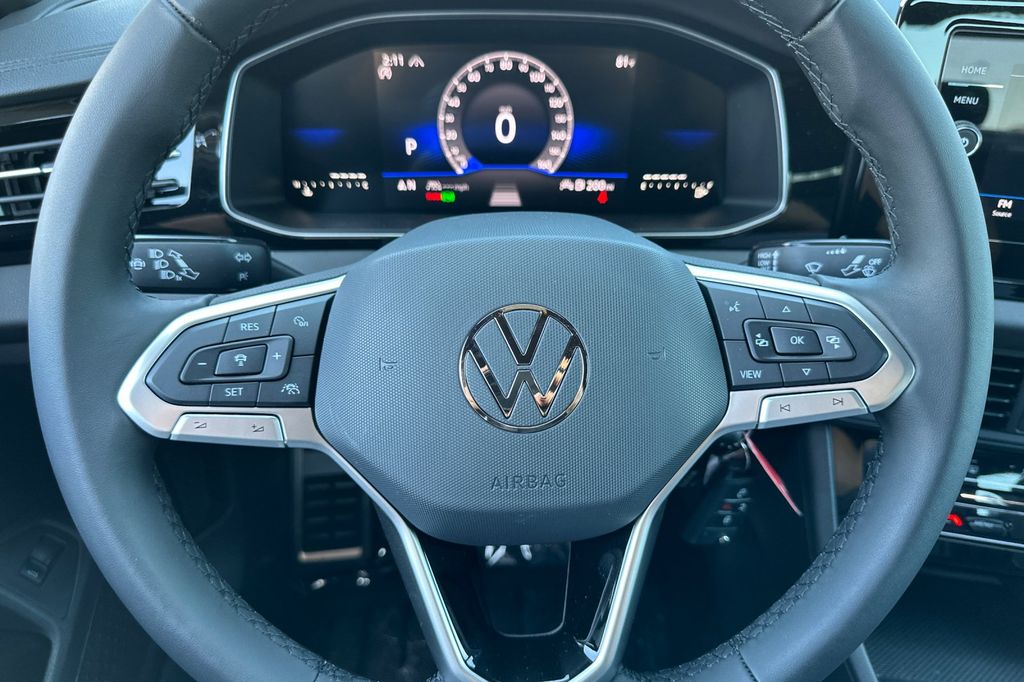 2025 Volkswagen Jetta Sport - Photo 18