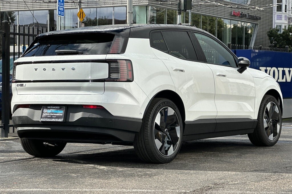 2025 Volvo EX30 Ultra photo 3