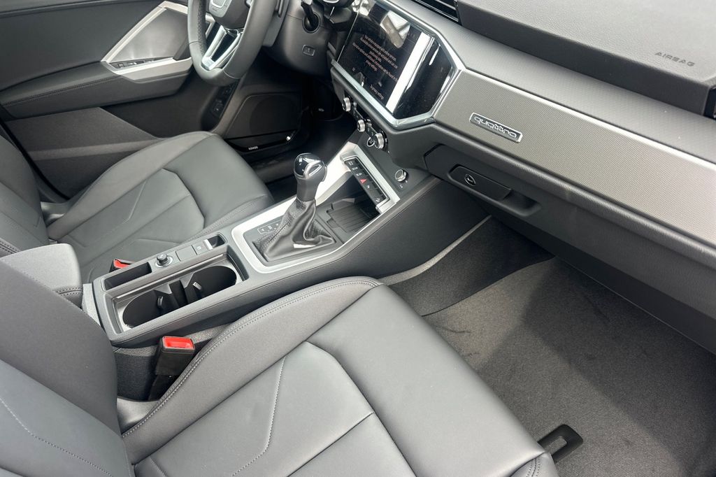 2025 Audi Q3 S Line Premium - Photo 13