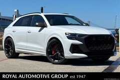2025 Audi RS Q8 4.0T performance SUV
