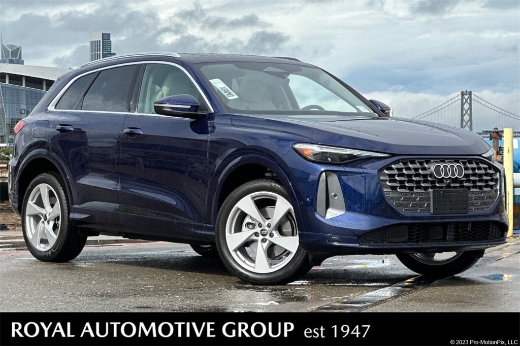 2025 Audi New Q5 Premium Plus's photo