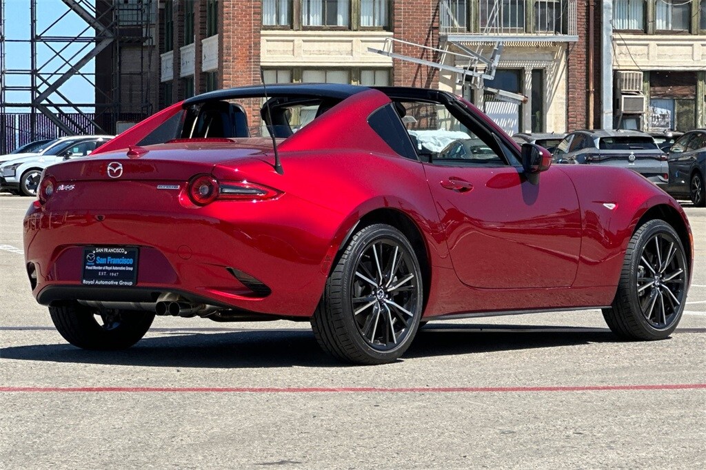 2025 Mazda MX-5 Miata Miata RF Grand Touring photo 4