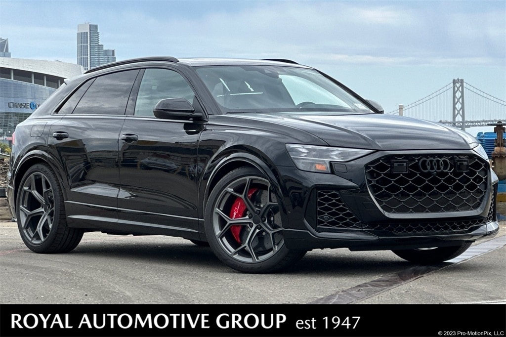 New 2025 Audi RS Q8 4.0T performance SUV