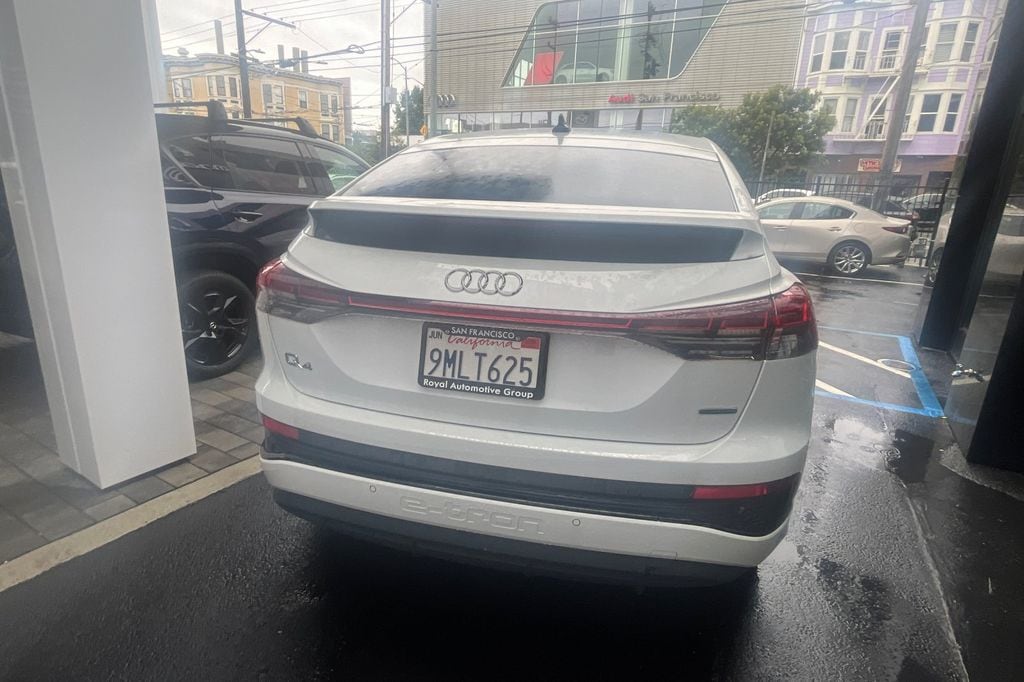 2024 Audi Q4 Sportback e-tron 50 Premium photo 5