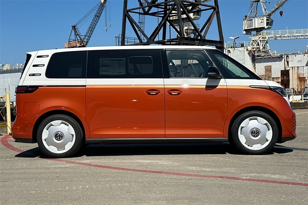 2025 Volkswagen ID. Buzz photo 3