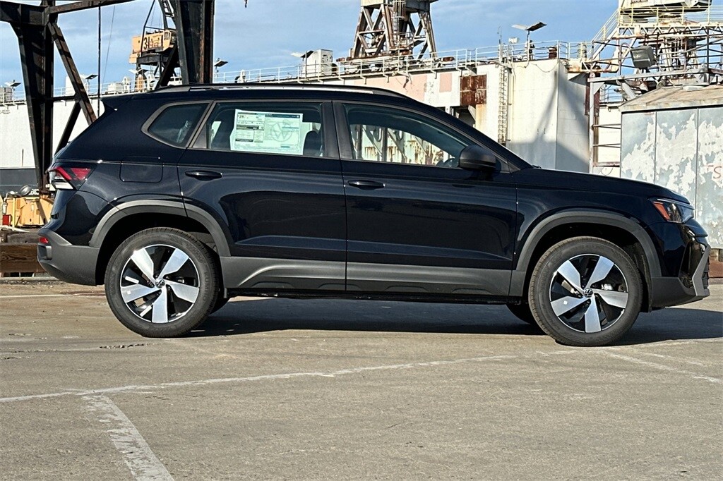 2025 Volkswagen Taos S photo 3