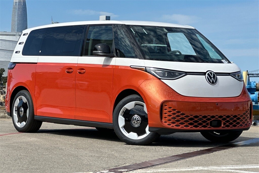 2025 Volkswagen ID. Buzz Pro Plus photo 2