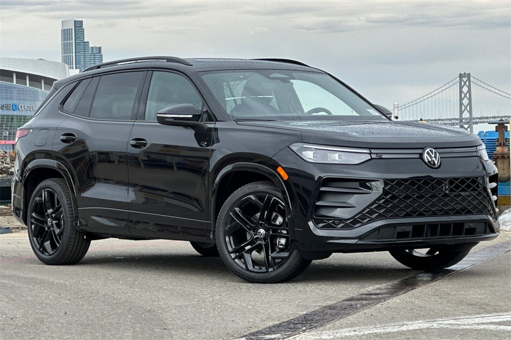 New 2025 Volkswagen Tiguan 2.0T SE R-Line Black SUV