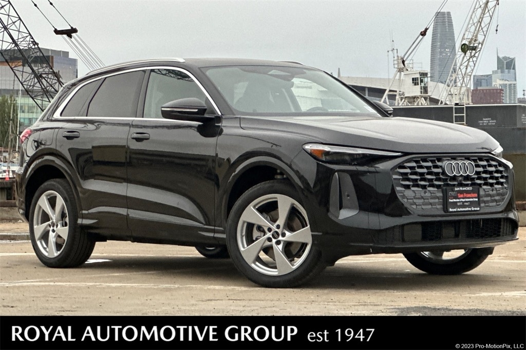 2025 Audi New Q5 Premium Plus's photo