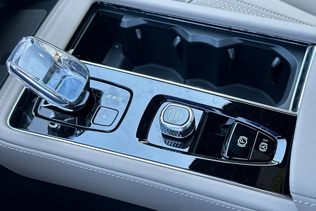 2026 Volvo XC90 Core - Photo 20