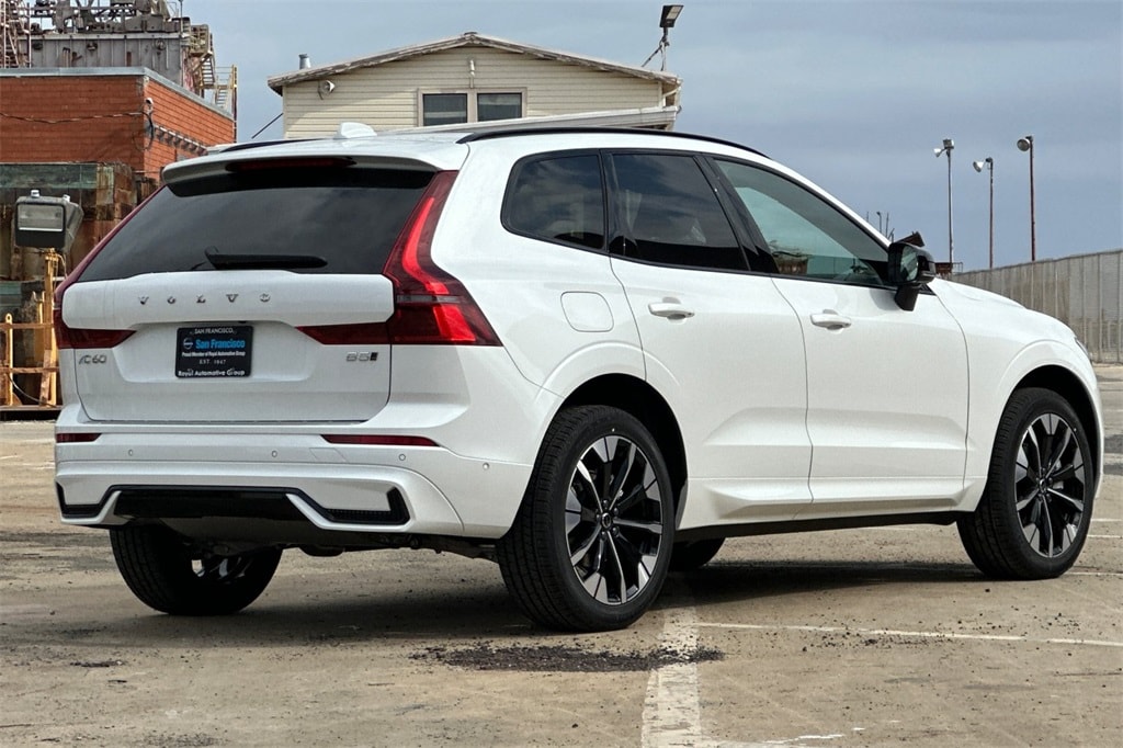 New 2026 Volvo XC60 B5 Plus SUV