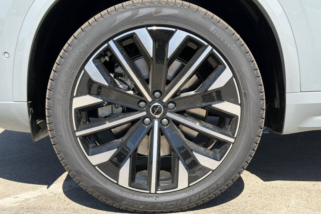 2026 Volvo XC90 Ultra - Photo 26