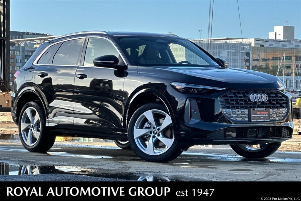 2025 Audi New Q5 Premium Plus's photo