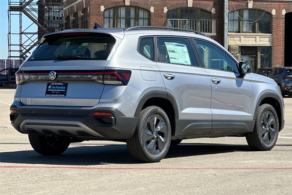 2025 Volkswagen Taos S photo 4