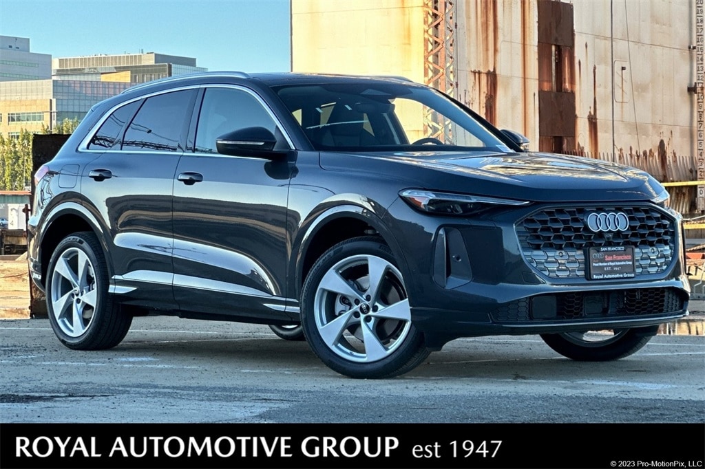 2025 Audi New Q5 Premium Plus's photo