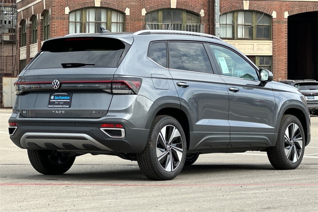New 2025 Volkswagen Taos 1.5T SE SUV