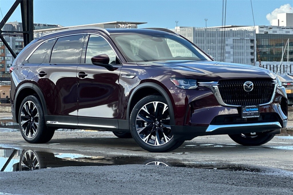 2026 Mazda CX-90 Plug-in Hybrid Premium Plus photo 2