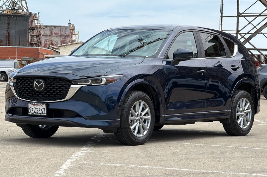 2024 Mazda CX-5 2.5 S Preferred Package photo 3