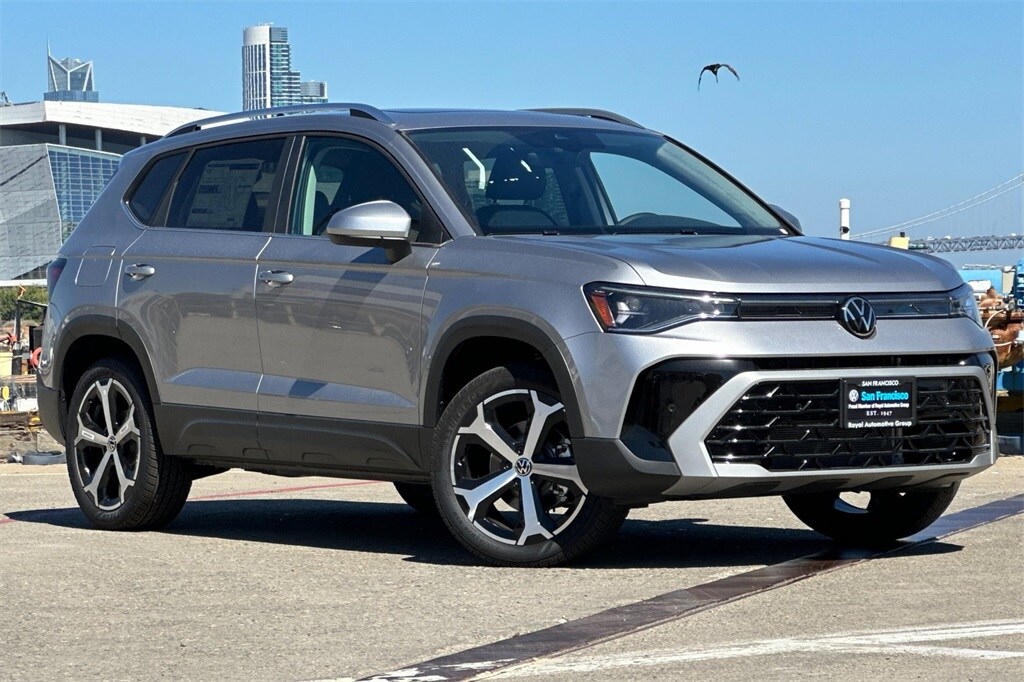 2025 Volkswagen Taos SEL photo 2