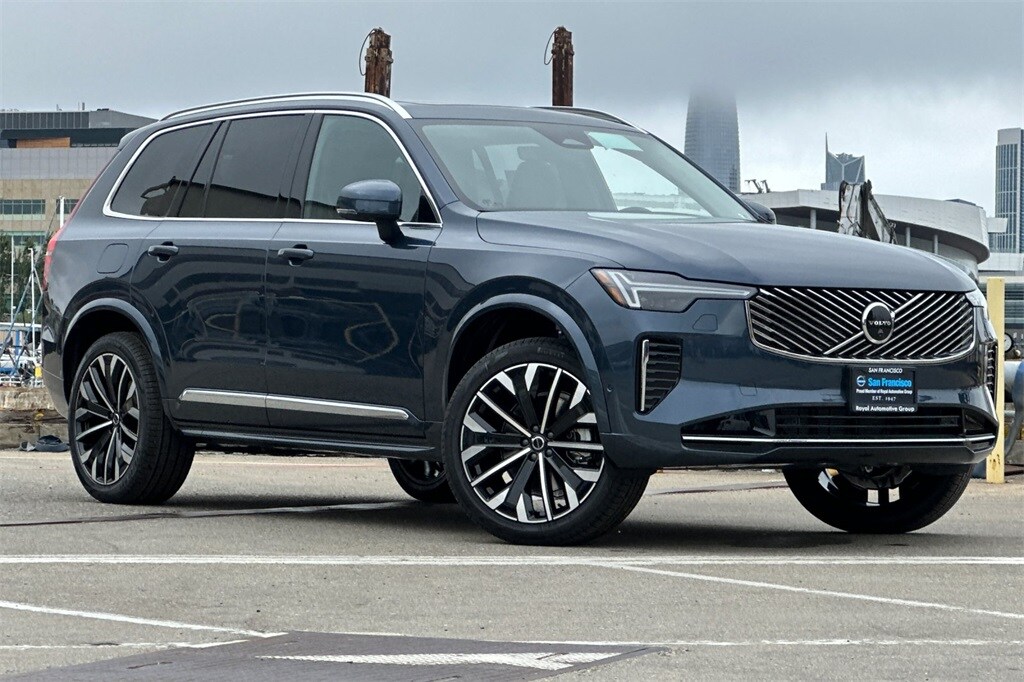 2026 Volvo XC90 Plus photo 2