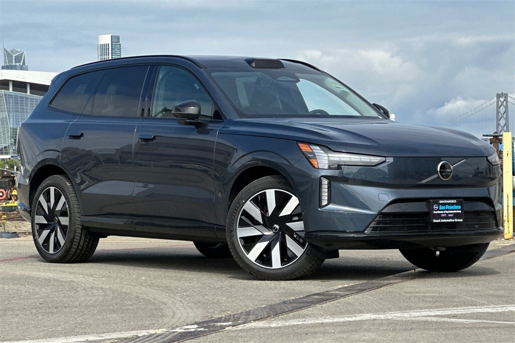 2025 Volvo EX90 Twin Motor Performance Plus photo 2