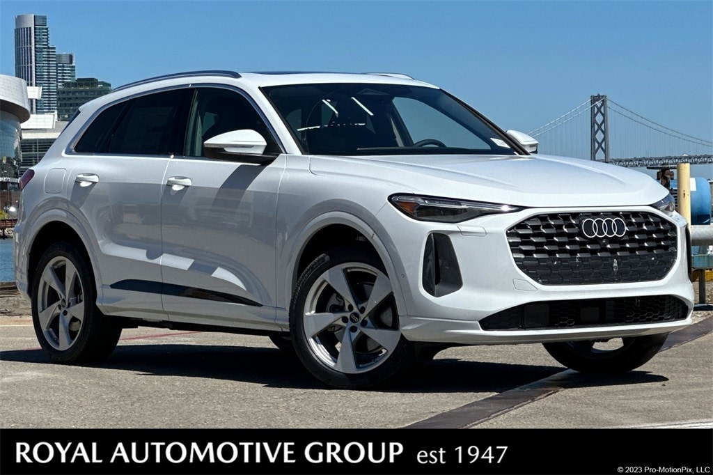 2025 Audi New Q5 Premium Plus's photo