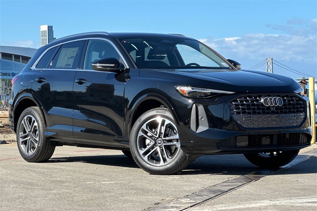 2025 Audi Q5 2.0T Premium Plus photo 2