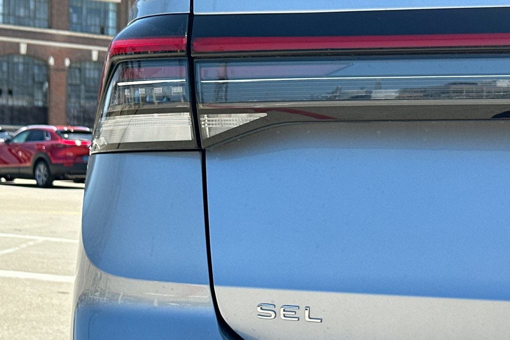 2025 Volkswagen Taos SEL - Photo 21