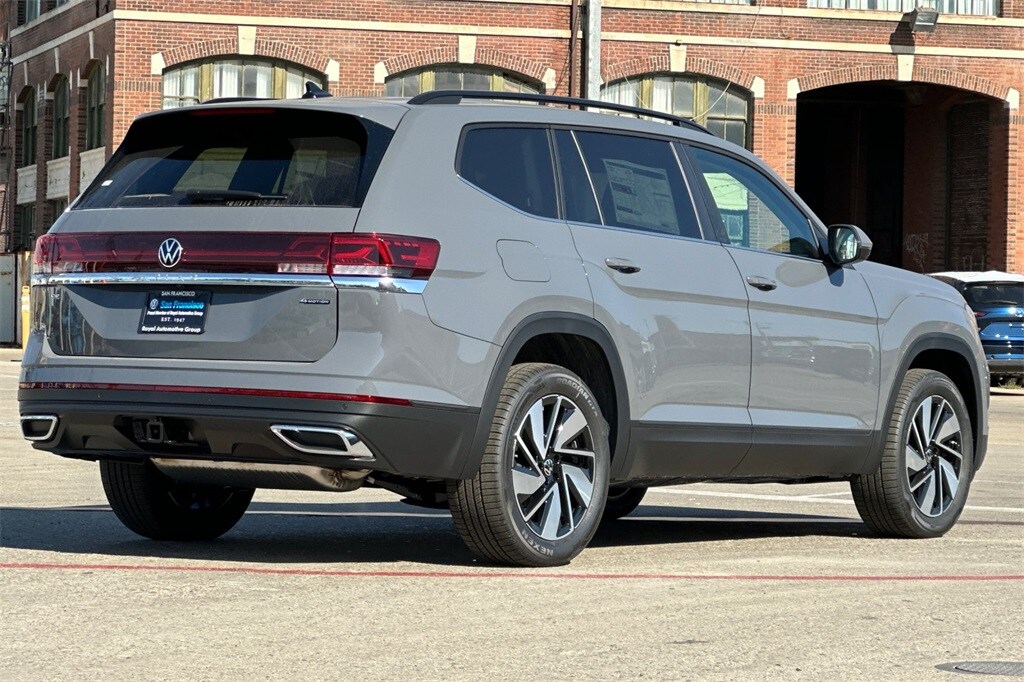 2026 Volkswagen Atlas SE Technology photo 4