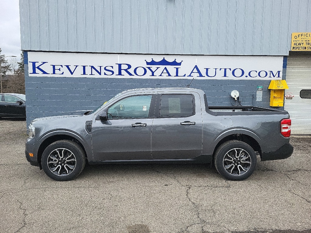 Used 2024 Ford Maverick Lariat Truck SuperCrew