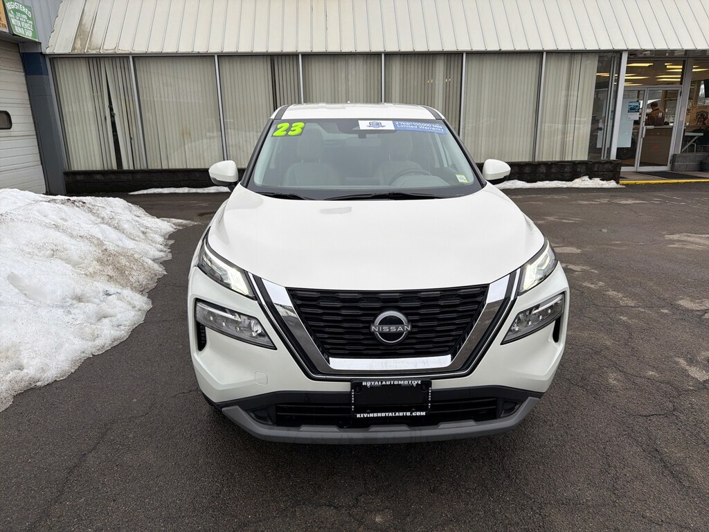 Used 2023 Nissan Rogue SV SUV