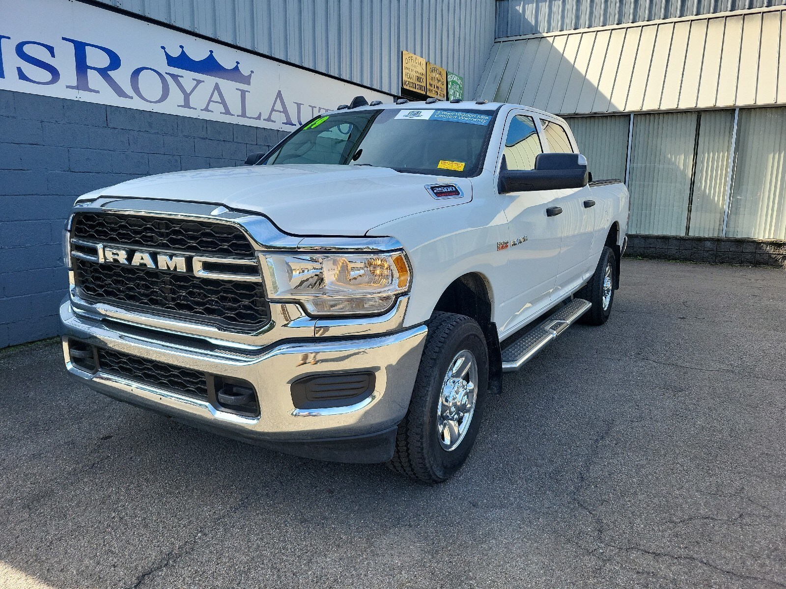 2019 Ram 2500 Tradesman photo 2