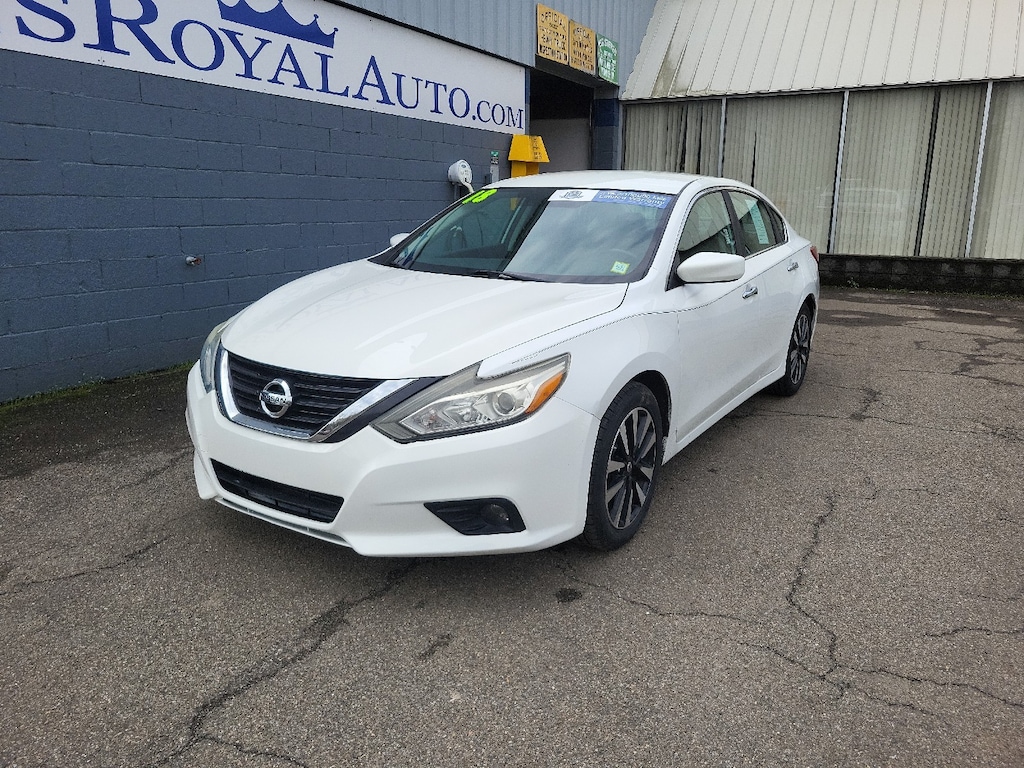 Used 2018 Nissan Altima 2.5 SV Sedan