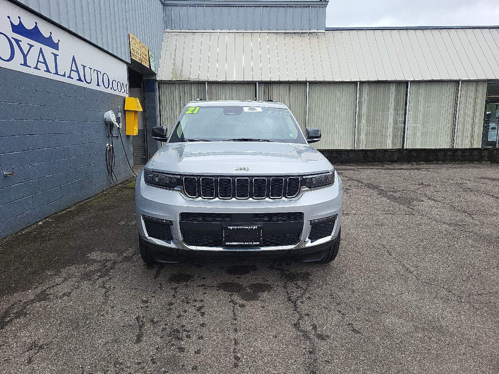 2021 Jeep Grand Cherokee Limited photo 3