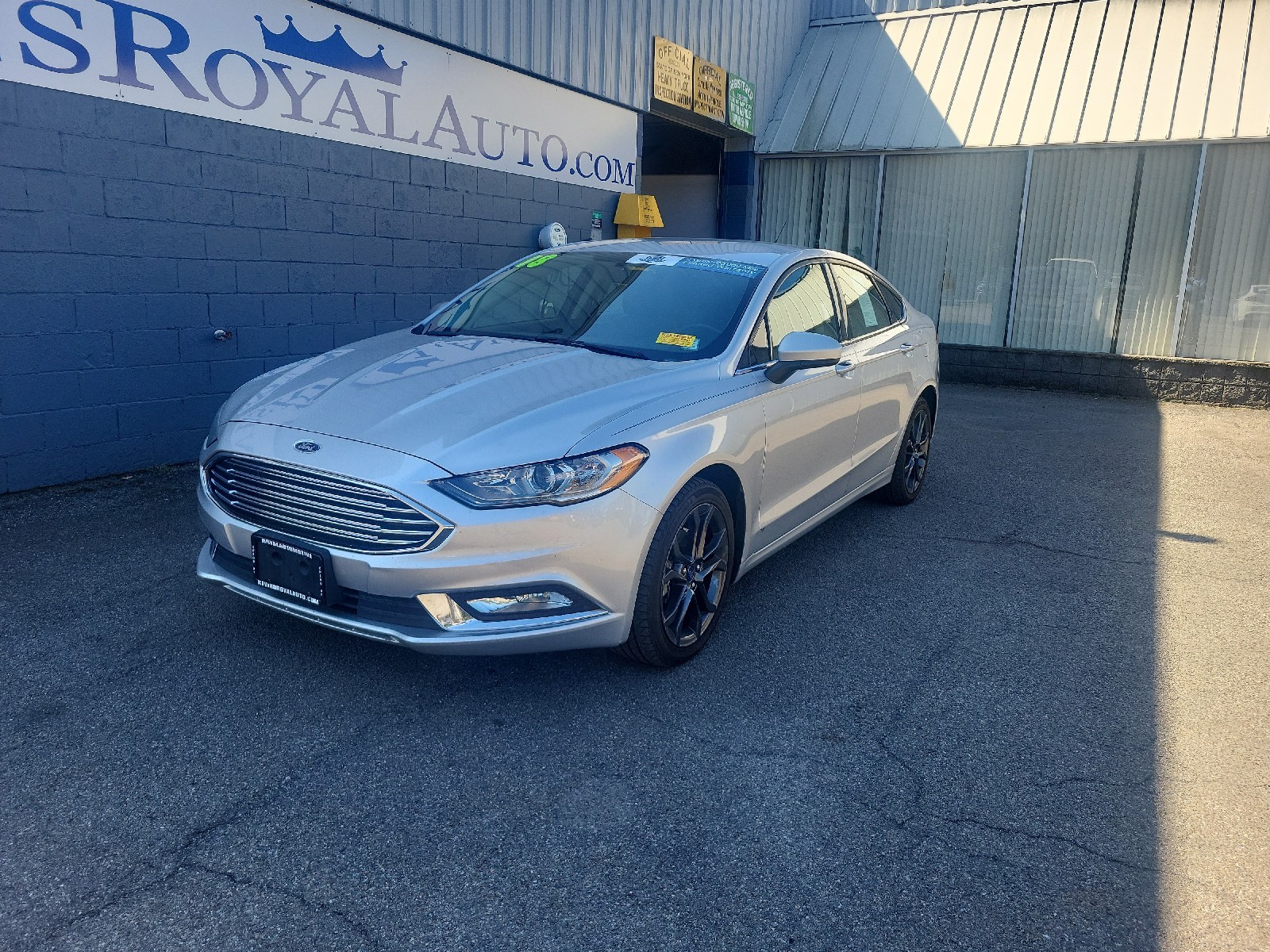 Used 2018 Ford Fusion SE with VIN 3FA6P0HD1JR267460 for sale in Owego, NY
