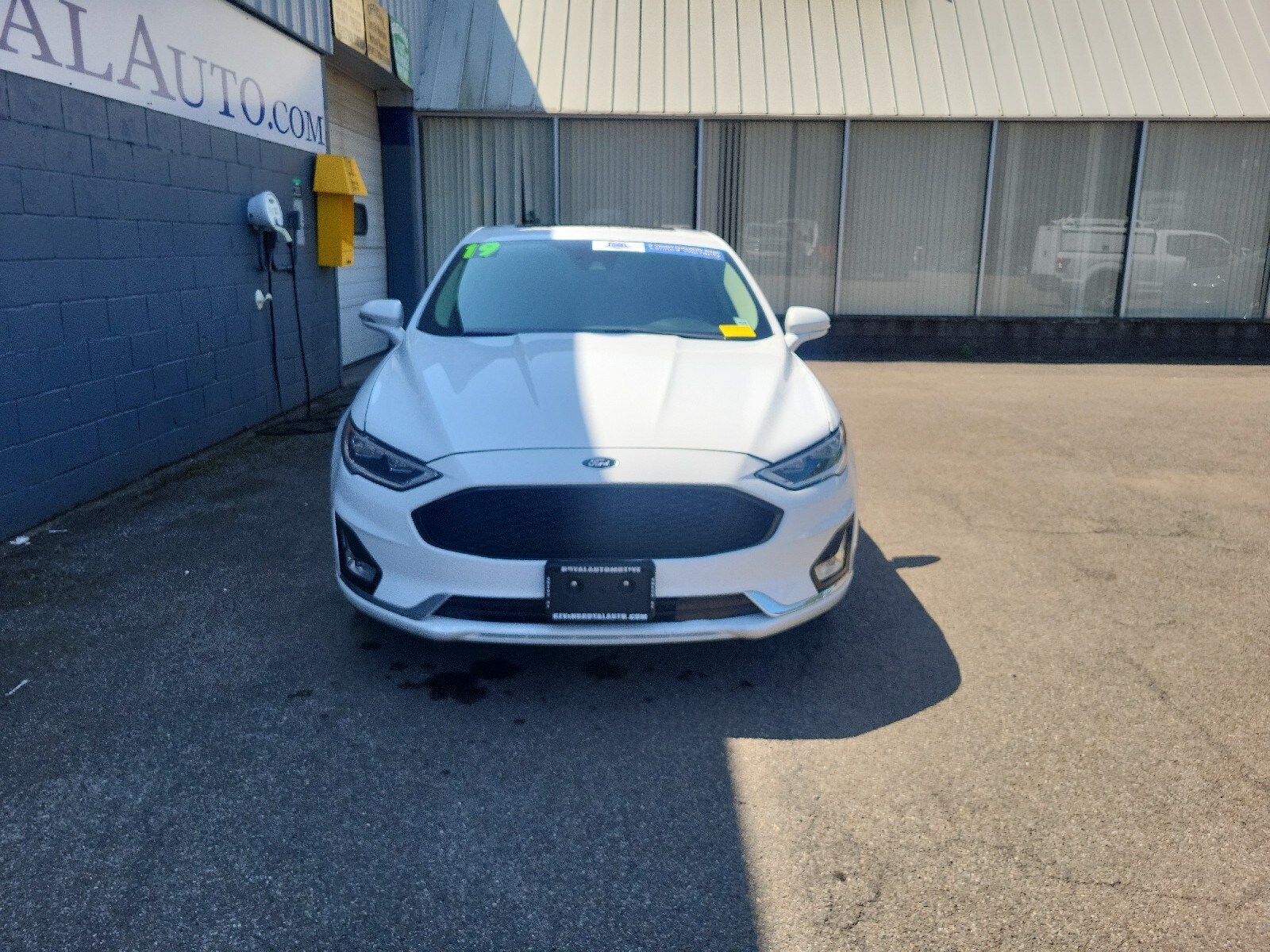 2019 Ford Fusion Titanium photo 3