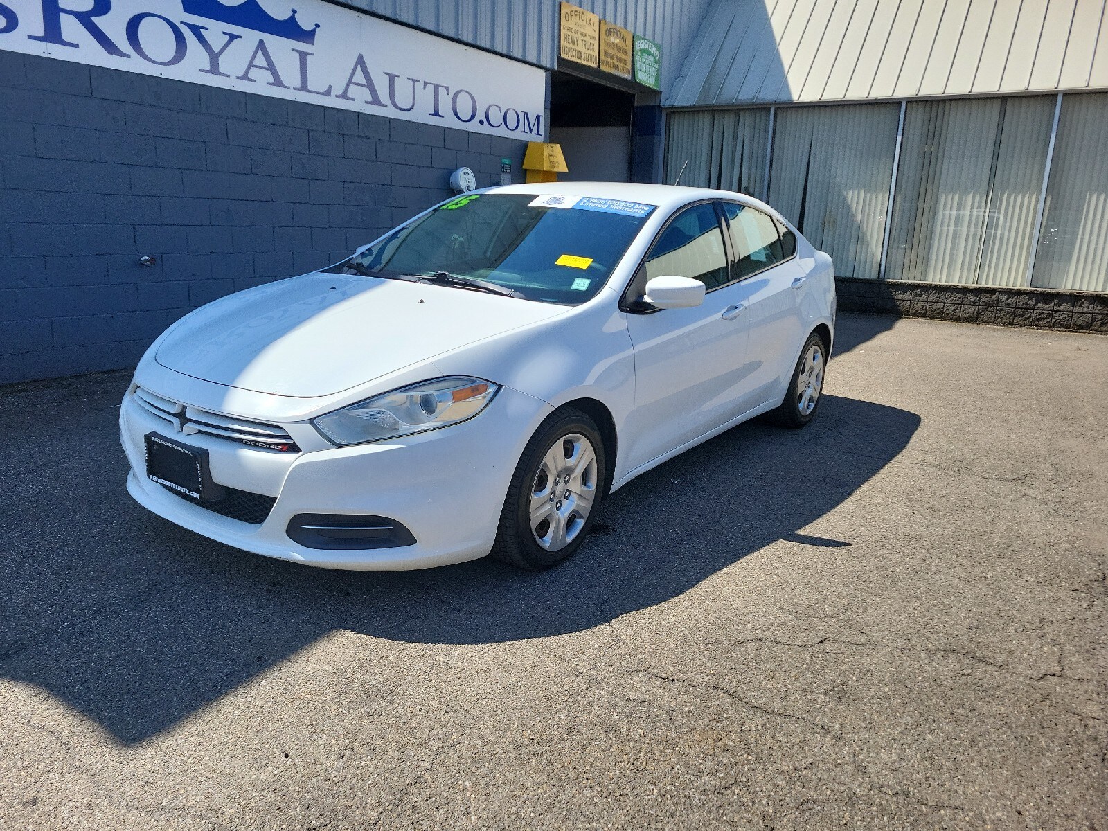 2015 Dodge Dart SE photo 2