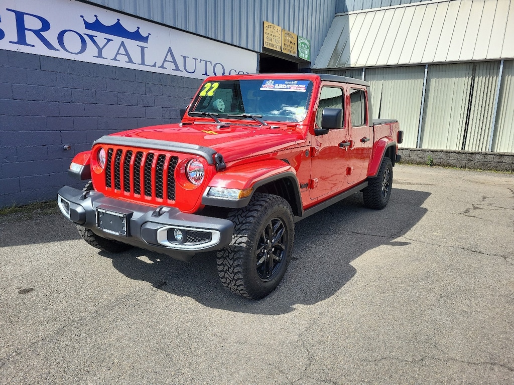 Used 2022 Jeep Gladiator Sport Truck Crew Cab