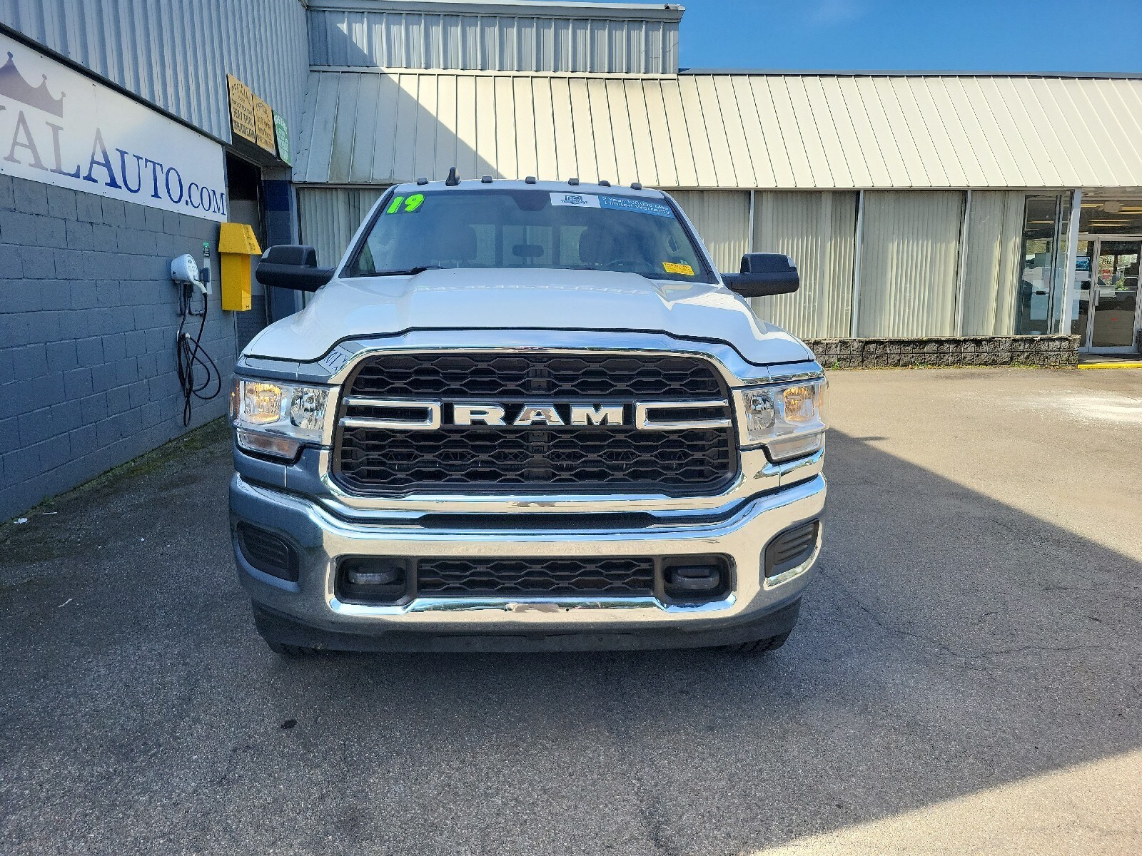2019 Ram 2500 Tradesman photo 3
